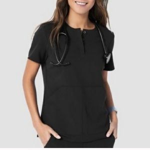 SOLD—-Kasane figs scrub top